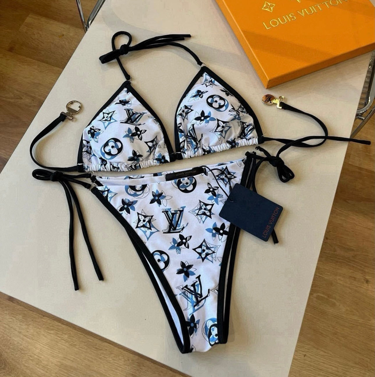 Hashtag bikini